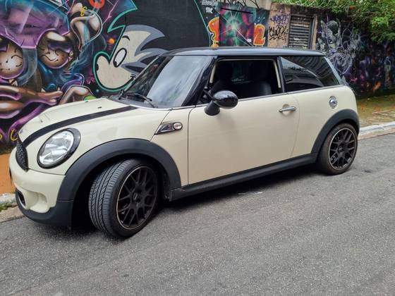 MINI COOPER 1.6 S 16V TURBO GASOLINA 2P AUTOMÁTICO MINI COOPER 1.6 S 16V TURBO GASOLINA 2P AUTOMÁTICO